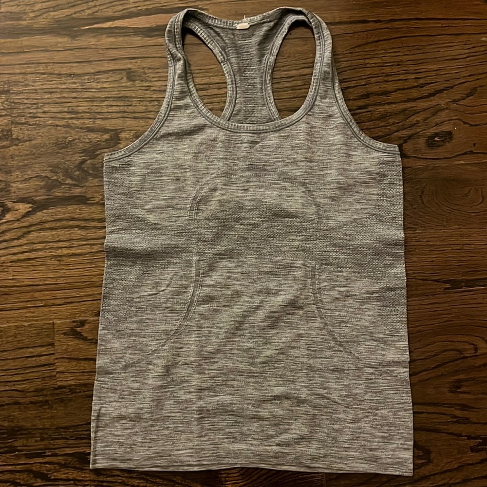 Lululemon Swiftly Tech Tank top - size 8